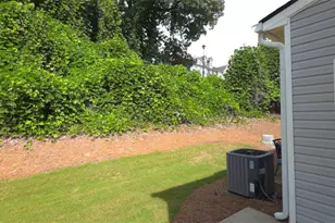 1426 Penhurst Dr, Lawrenceville, GA 30043 - Photo 19