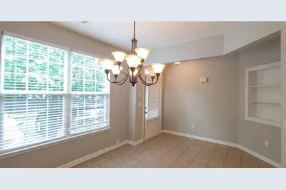 1426 Penhurst Drive, Lawrenceville, GA 30043 - Photo 5