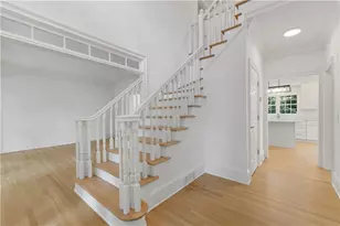8965 Laurel Way, Johns Creek, GA 30022 - Photo 27