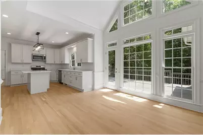 8965 Laurel Way, Johns Creek, GA 30022 - Photo 11