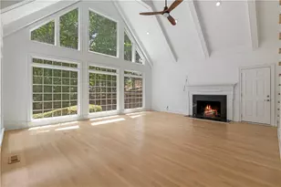 8965 Laurel Way, Johns Creek, GA 30022 - Photo 9
