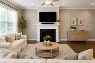 1011 Milhaven Dr, Roswell, GA 30076 - Photo 3