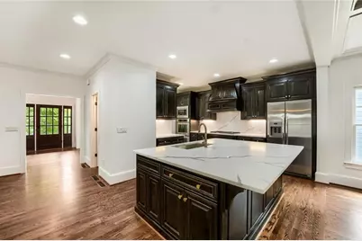 3406 Keswick Court, Chamblee, GA 30341 - Photo 7