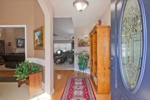 1256 Oakmont Ridge Dr, Lawrenceville, GA 30043 - Photo 5