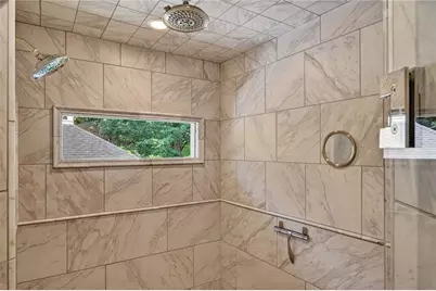 1724 Belle Isle Circle NE, Atlanta, GA 30329 - Photo 17