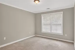 1724 Belle Isle Cir NE, Atlanta, GA 30329 - Photo 19