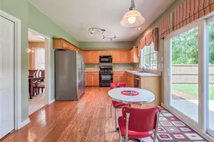 9025 Friarbridge Dr, Suwanee, GA 30024 - Photo 11