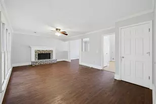 805 Connell Ln, Lawrenceville, GA 30044 - Photo 17