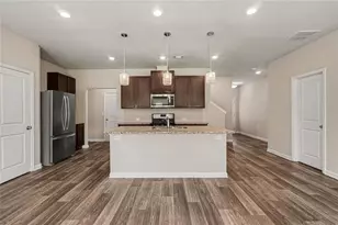 132 Auburn Crossing Dr, Auburn, GA 30011 - Photo 3