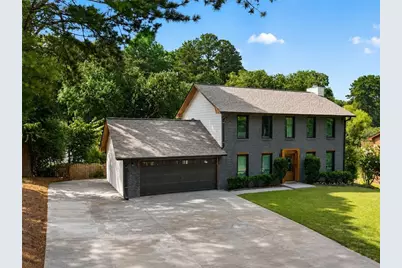9945 Lake Forest Way, Roswell, GA 30076 - Photo 3