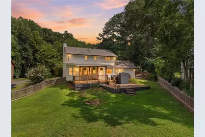 9945 Lake Forest Way, Roswell, GA 30076 - Photo 5
