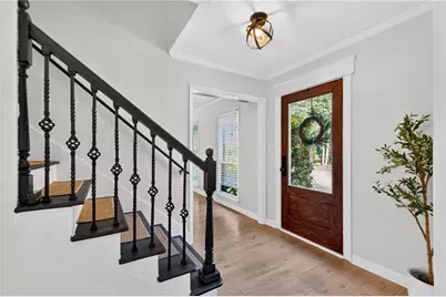 9945 Lake Forest Way, Roswell, GA 30076 - Photo 11