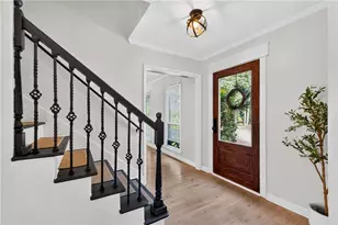 9945 Lake Forest Way, Roswell, GA 30076 - Photo 11
