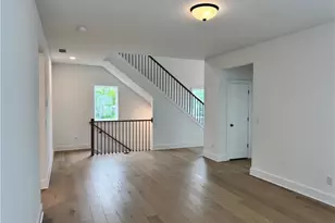 1912 Allyan Dr NE, Marietta, GA 30006 - Photo 17