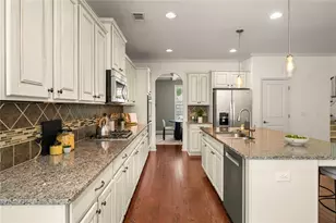 719 Park Manor Dr SE, Smyrna, GA 30082 - Photo 9
