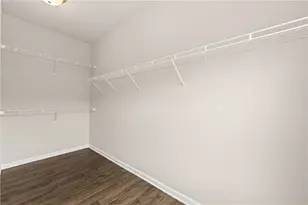 1098 Township Square, Alpharetta, GA 30022 - Photo 31