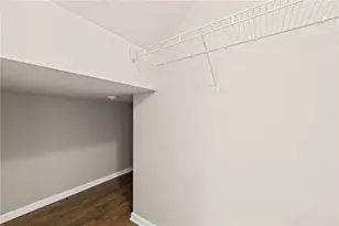 1098 Township Square, Alpharetta, GA 30022 - Photo 41