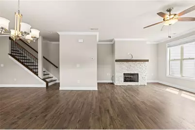 1098 Township Square, Alpharetta, GA 30022 - Photo 15