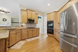 2440 Saxony Trce, Alpharetta, GA 30005 - Photo 11