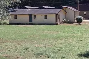 1212 Hollywood Rd NW, Atlanta, GA 30318 - Photo 1