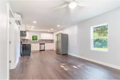 808 Davis Street, Monroe, GA 30655 - Photo 7