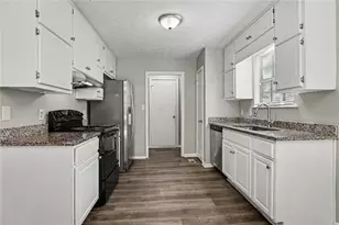 9112 Raven Dr, Jonesboro, GA 30238 - Photo 5