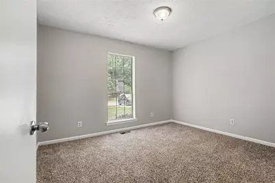 9112 Raven Drive, Jonesboro, GA 30238 - Photo 13