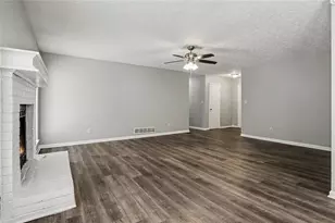 9112 Raven Dr, Jonesboro, GA 30238 - Photo 3