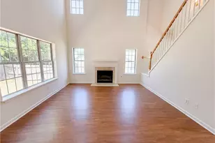 835 Shadow Lake Dr, Lithonia, GA 30058 - Photo 3