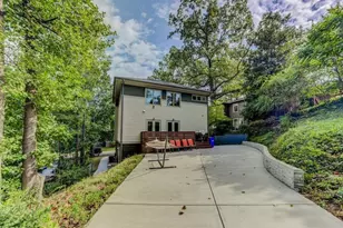 1758 Beacon Hill Blvd NE, Atlanta, GA 30329 - Photo 21