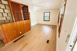 895 Laurel St, Forest Park, GA 30297 - Photo 5