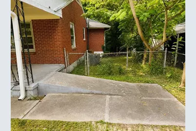 895 Laurel Street, Forest Park, GA 30297 - Photo 3