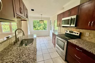 11 St Claire Ln NE, Atlanta, GA 30324 - Photo 3