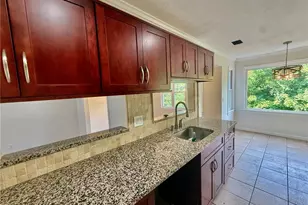 11 St Claire Ln NE, Atlanta, GA 30324 - Photo 5