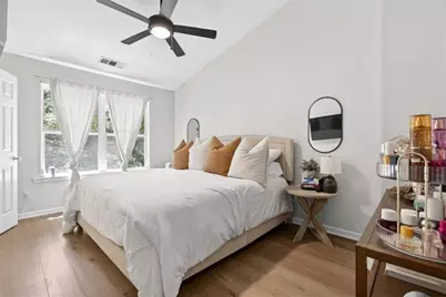 1028 Liberty Parkway # 203, Atlanta, GA 30318 - Photo 5