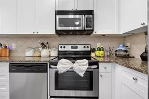 1028 Liberty Pkwy, Atlanta, GA 30318 - Photo 23