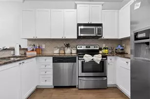 1028 Liberty Pkwy, Atlanta, GA 30318 - Photo 3