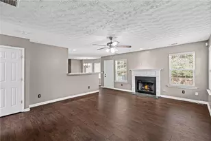 3865 Crescent Walk Ln, Suwanee, GA 30024 - Photo 11