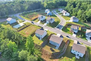 90 Thompson Dr, Dallas, GA 30132 - Photo 7
