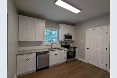 305 Burson Avenue, Carrollton, GA 30117 - Photo 5