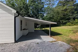 305 Burson Ave, Carrollton, GA 30117 - Photo 17