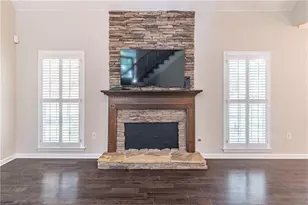 2649 Waters Edge Dr, Gainesville, GA 30504 - Photo 11