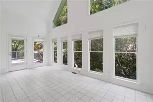 2285 Littlebrooke Trce, Dunwoody, GA 30338 - Photo 15