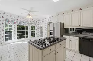 2285 Littlebrooke Trce, Dunwoody, GA 30338 - Photo 25