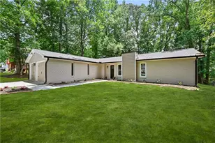 4246 Nora Ln, Duluth, GA 30096 - Photo 7