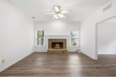 2084 York River Way, Suwanee, GA 30024 - Photo 7