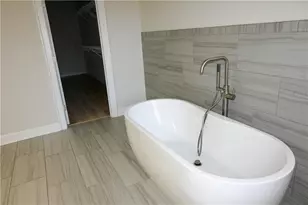 1758 Glenview Park Circle NE, Duluth, GA 30097 - Photo 19
