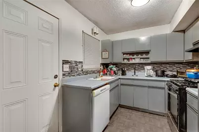 824 Boston Common, Atlanta, GA 30349 - Photo 9