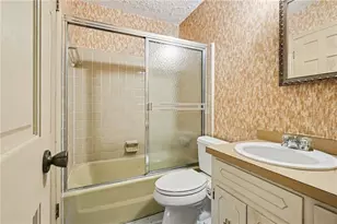 5230 Essex Farms Ct, Stone Mountain, GA 30088 - Photo 13