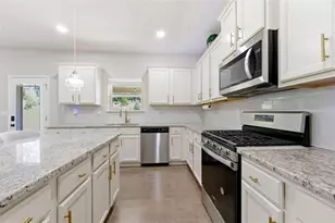 3798 Southfield Ct, Loganville, GA 30052 - Photo 15
